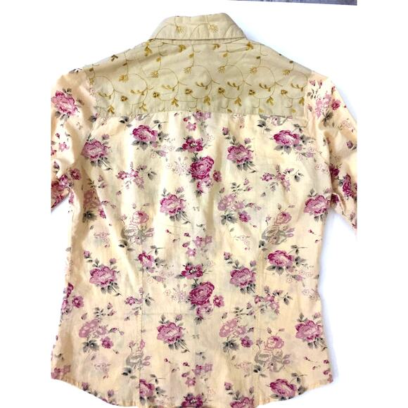 Vanity Embroidered Floral Button Down Top Size Small‎ - Picture 12 of 12